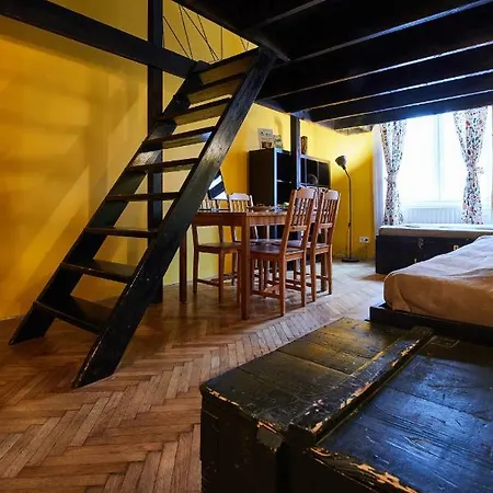 Хостел Aventura Boutique *